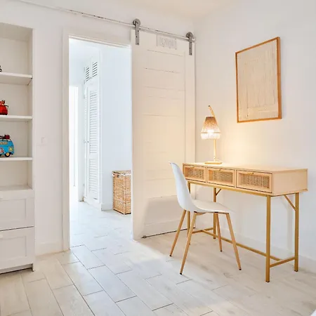 Apartamento Coastal With Terrace, Sea Views And Heated Pools