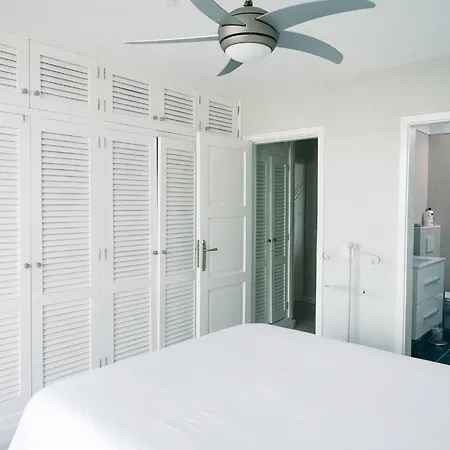 Apartamento Coastal With Terrace, Sea Views And Heated Pools *