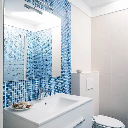 Coastal With Terrace, Sea Views And Heated Pools *