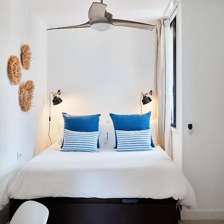 Coastal With Terrace, Sea Views And Heated Pools *
